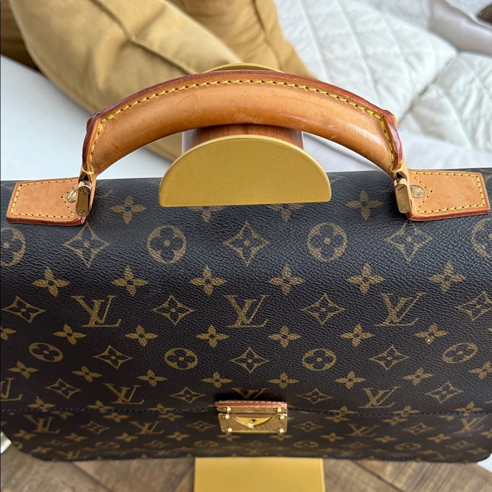 Louis Vuitton Monogram Robusto 1 Briefcase - Picture 6 of 16